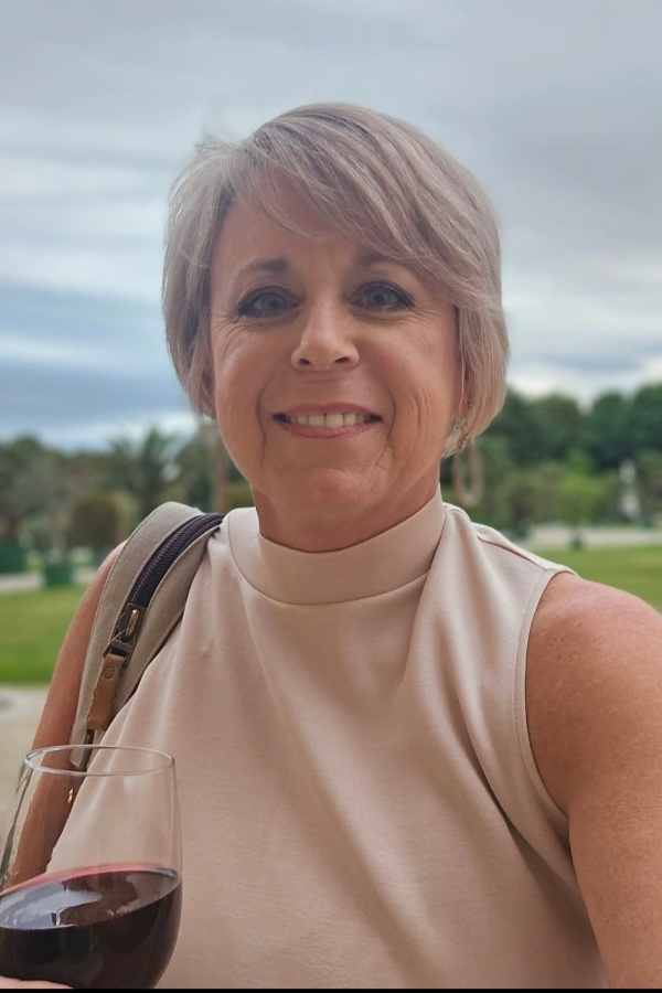Cruise Brothers Travel Agent Carla Dyess